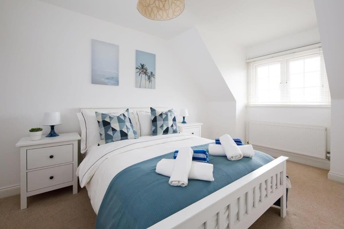 Modern & Stylish Seaside Family Home Chichester Extérieur photo