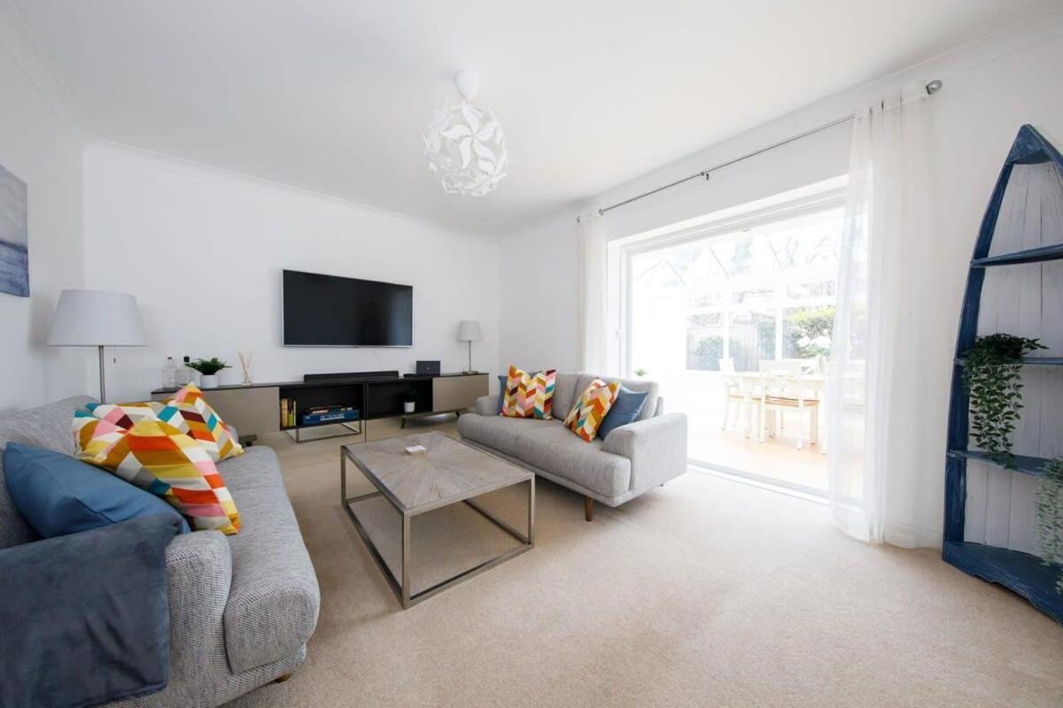 Modern & Stylish Seaside Family Home Chichester Extérieur photo