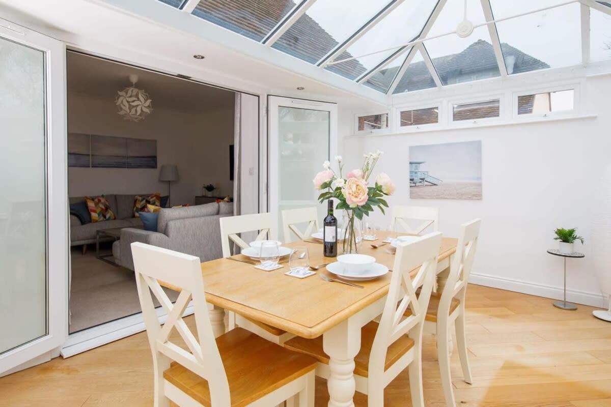 Modern & Stylish Seaside Family Home Chichester Extérieur photo